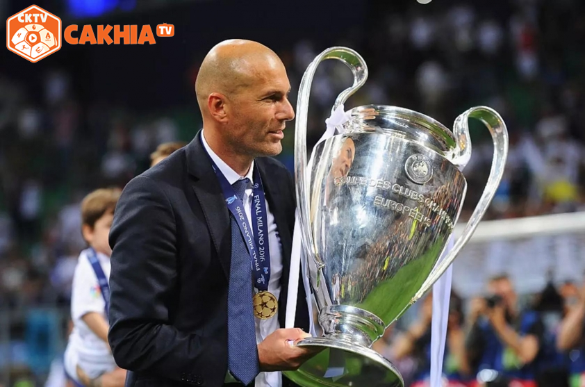 Zidane cuối cùng trở thành huyền thoại Real Madrid.